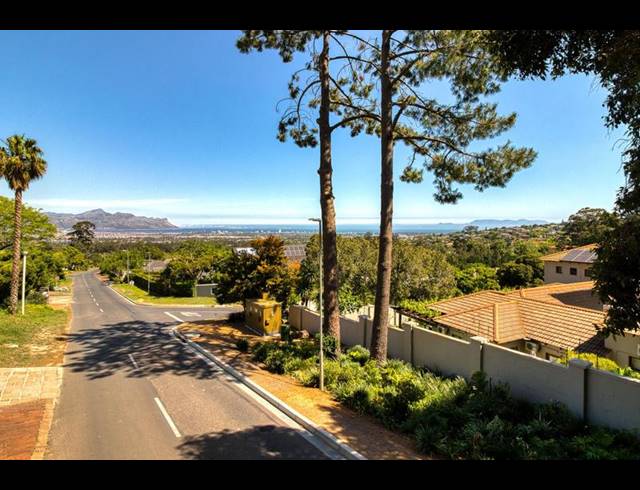 5 BEDROOM HOUSE FOR SALE IN HELDERRAND